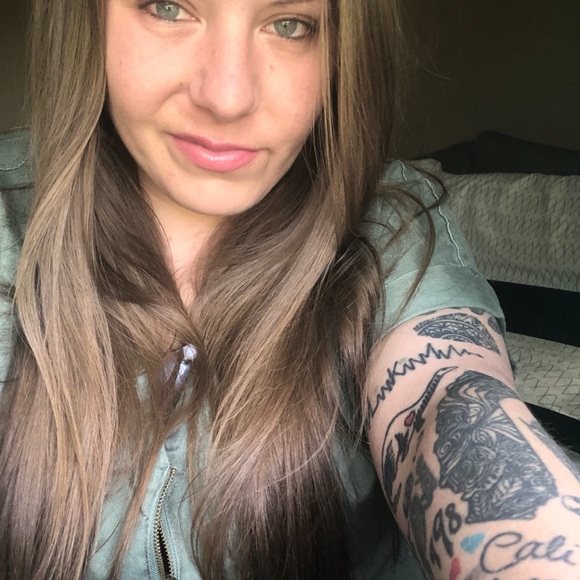 About Sara!! - Picture 2 of 5